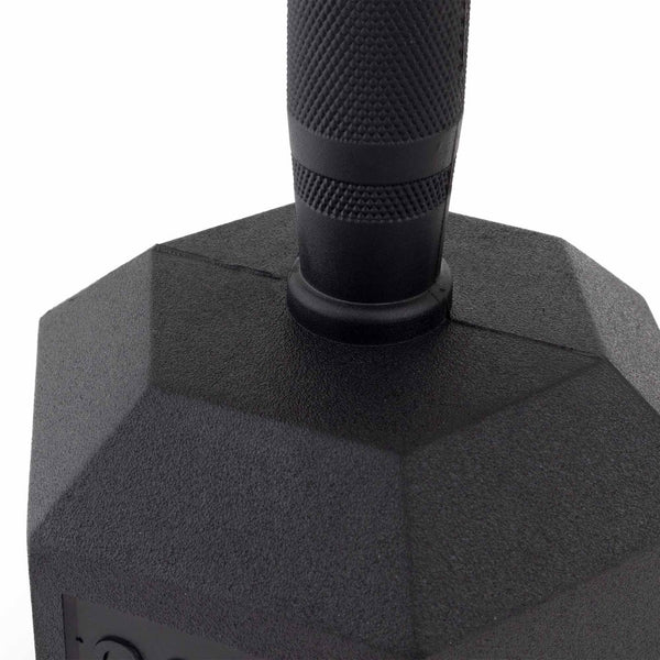 Detail of the rubber handle of an SMAI Rubber HEx Dumbbell